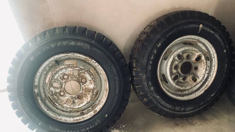 loading tyres for Suzuki 1