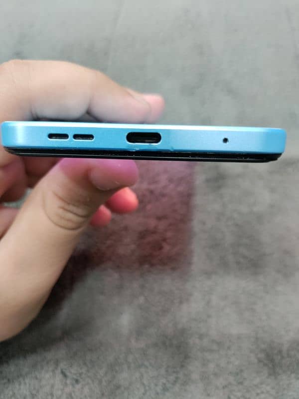 REDMI NOTE 12 HA FULL OK HA KOI FAULT NI HA PANEL CHANGE HA SIRF 1