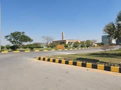 This Is Your Chance To Buy Prime Location Commercial Plot In Karachi