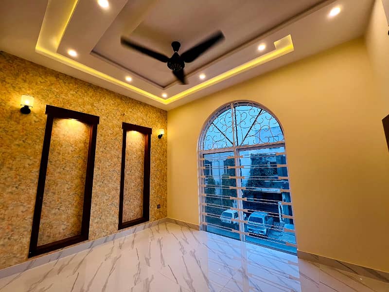 5 MARLA | ULTRA LUXURY HOUSE | GOOD LOCATION | HOUSE FOR SALE | BAHRIA TOWN LAHORE 23