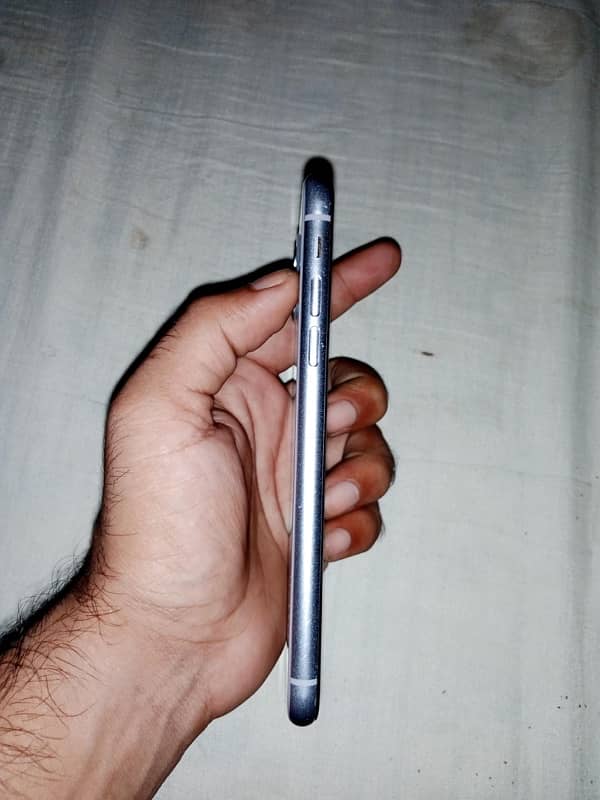 iphone 11 64gb non pta 3