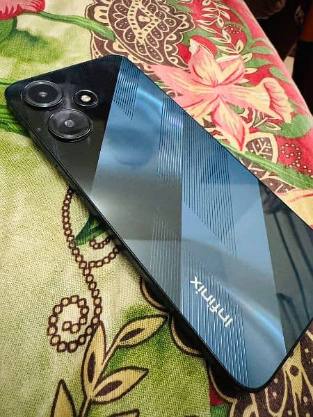 INFINIX HOT 30 PLAY VERY EXCELLENT CONDITION SLIGHTLY USE 10/9.5 0