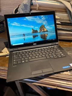 Dell Latitude 5289 2-in-1 Core-i5 7th Gen 8 GB RAM 256 GB SSD Touch