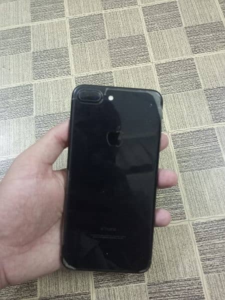 Iphone 7 plus 9/10 condition 1