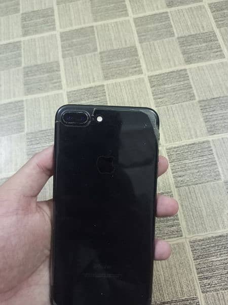 Iphone 7 plus 9/10 condition 2