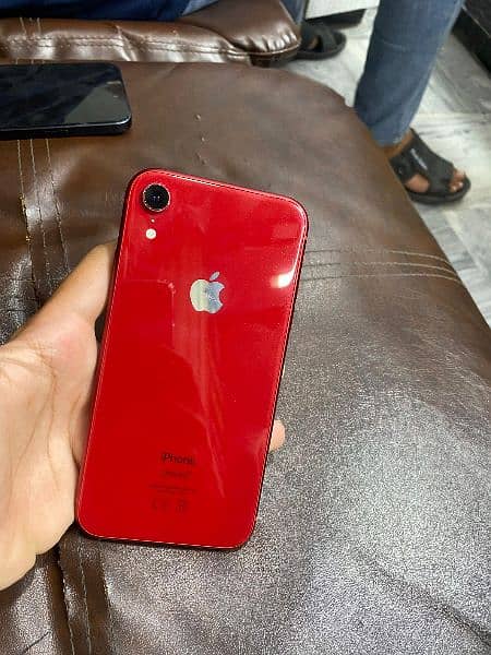 I PHONE XR 1