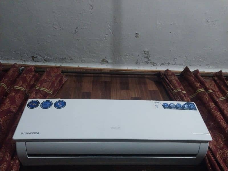 urgent sale chiq 1.5 ton ac 1