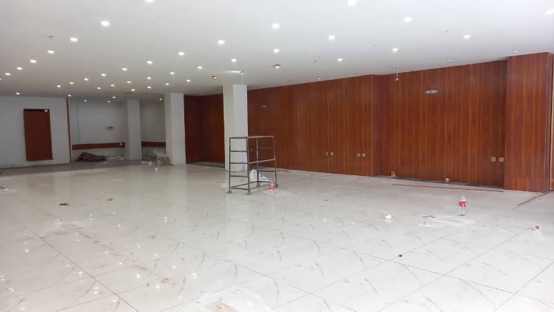 Ground Floor For Rent At Kohinoor Commercial Hub Best For Brand Outlet And Multinational Companies Etc. 10