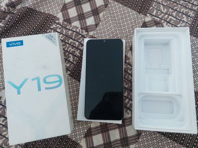 vivo y19 4/128 for sale 2