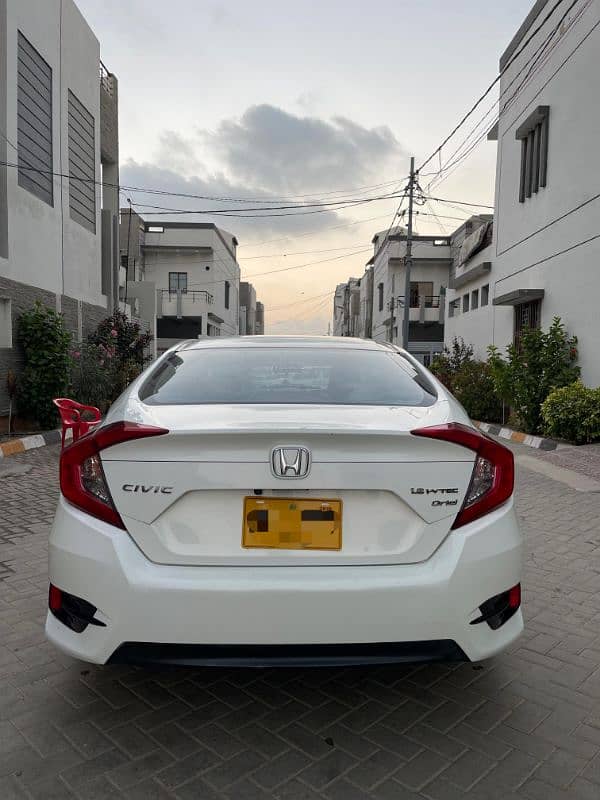 Honda Civic Oriel 2018 1