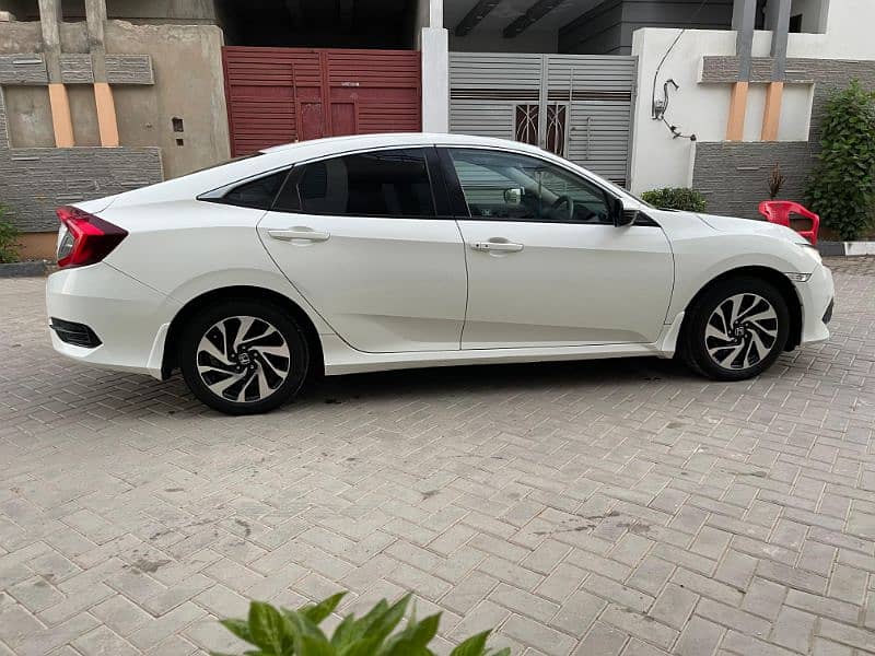 Honda Civic Oriel 2018 3