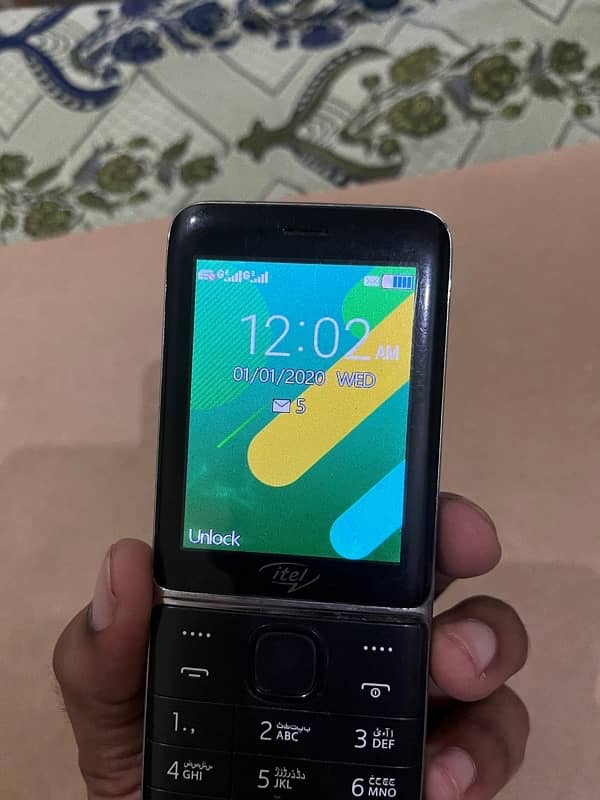 itel 5626 full oky  open nh howa only fone 3 sim 2