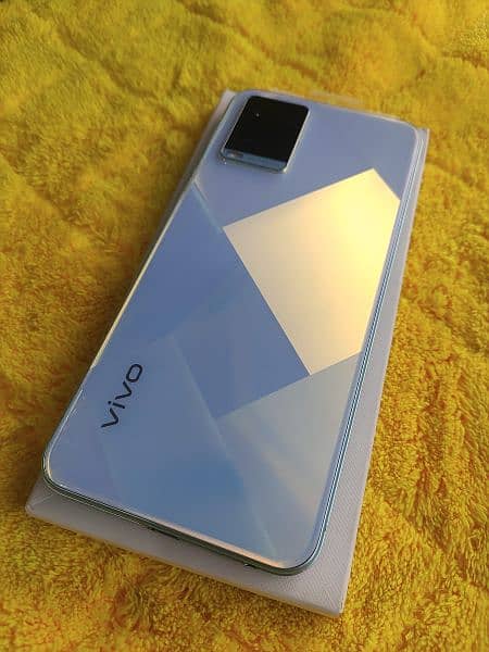 Vivo Y21 with Box & Charger 2