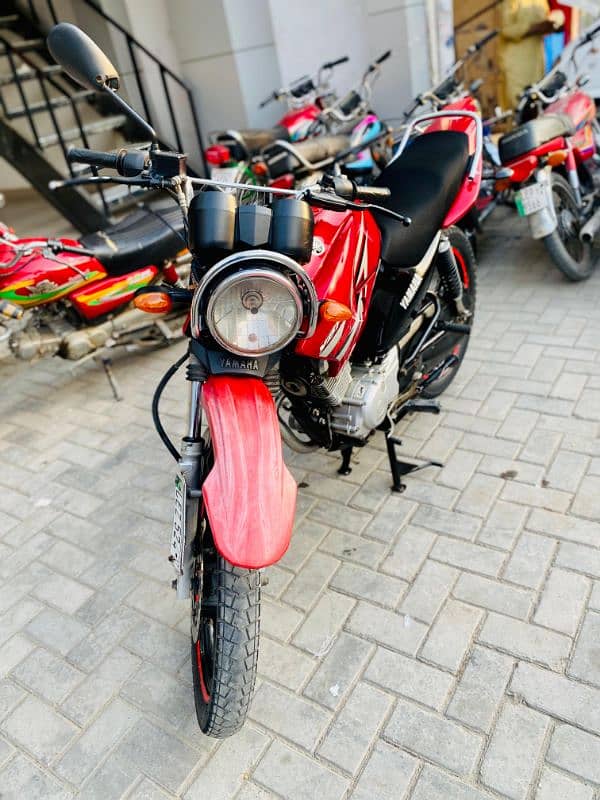 Yamaha YBR 125G 6