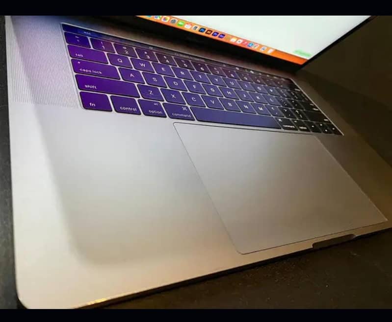 15'' MacBook Pro 2018 - i7 , 16 Ram - Personal Machine (03226682445) 4