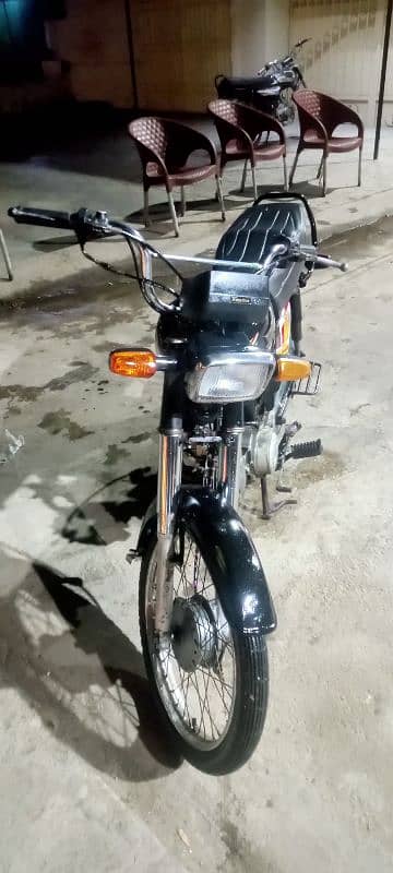 fit star ki bike ha 10/10 condition ha 2