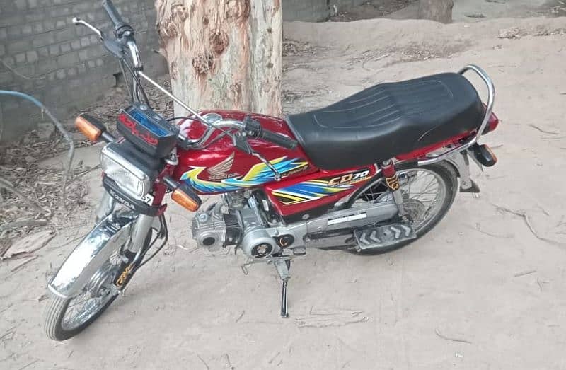 Honda CD 70 for sale Call my WhatsApp number 03278727461 1