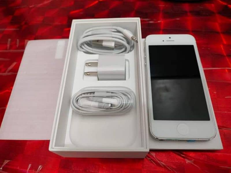 iPhone 5s 64 gb PTA approved my WhatsApp number 03227094780 0