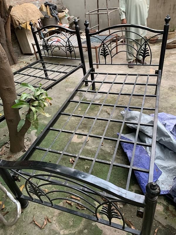 Iron beds 2 piece for sale 2