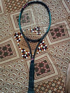 tennis racket good conditiong