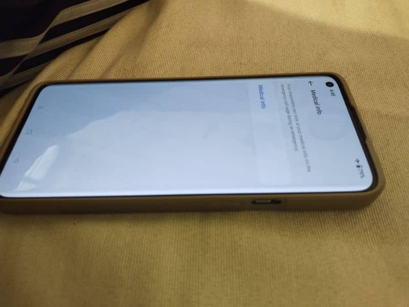 OnePlus 9 pro 8 gb ram 256gb rom 3