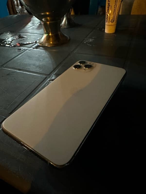 Iphone 11 pro max 2