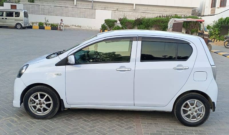 Daihatsu Mira 2012 G climate x vitz city alto cultus Corolla mehran 4