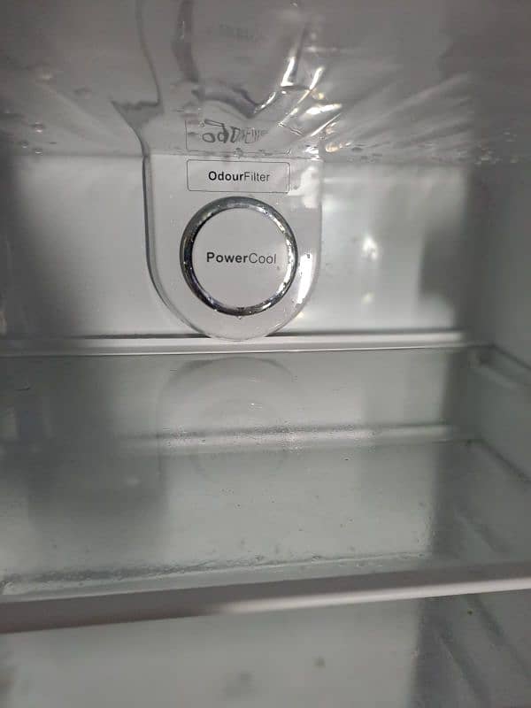 refrigerator in new condition for sale 3