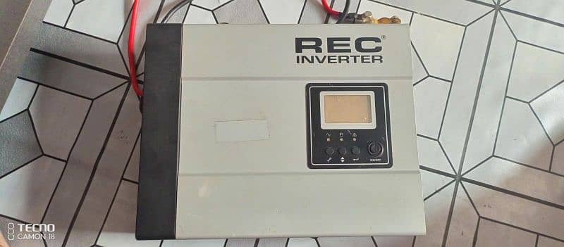 REC inverter 750W 2