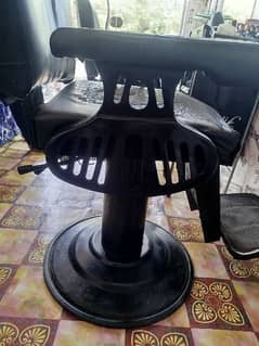 saloon chairs for salee