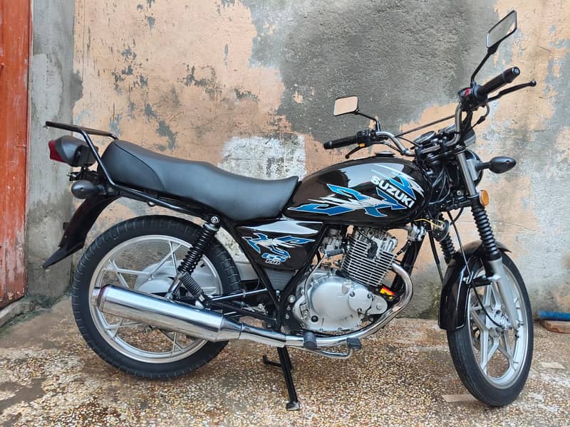 Suzuki GS 150 SE 2022 2