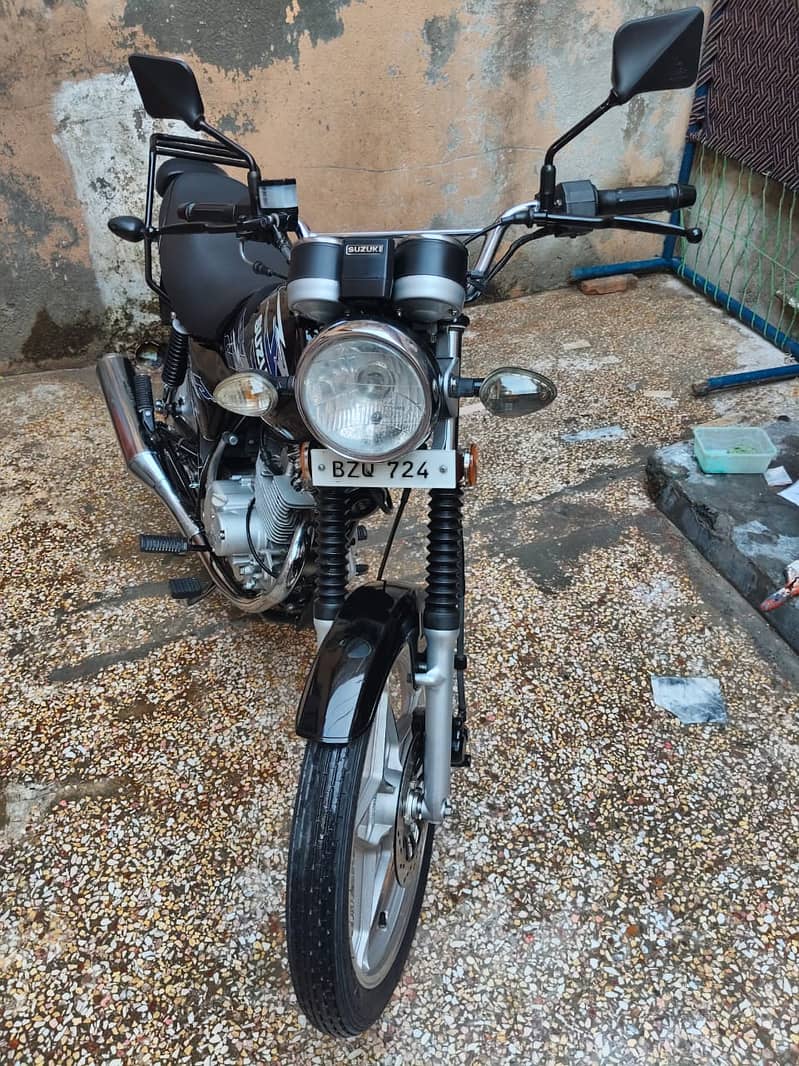 Suzuki GS 150 SE 2022 11