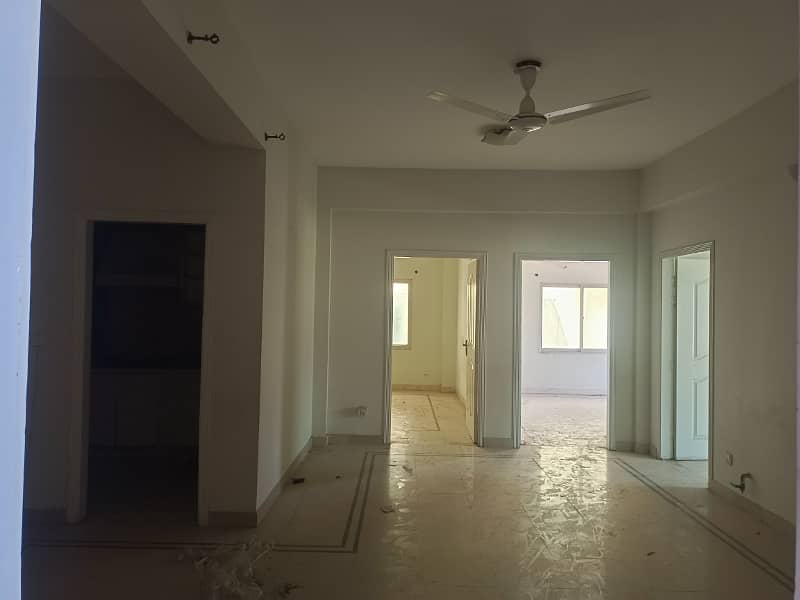 3bedroom apartment available for rent d17 Islamabad tulip apartment 8