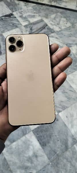 iphone 11 pro max. condition 9/10 0