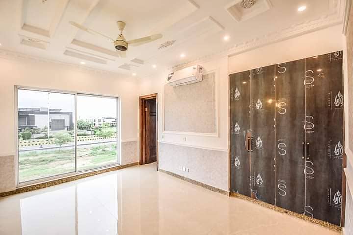 1 Kanal House For Rent in DHA Phase 6 Hot Loaction Near Commercial Hub 8