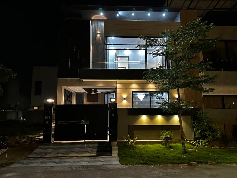 5 Marla House For Rent in DHA Phase 9 Town Lahore Reasonable Price 11