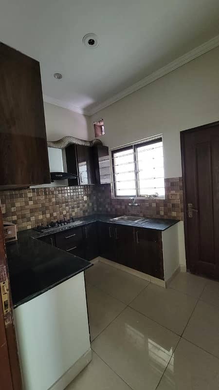 5 Marla Residential House For Rent in D Block Phase 9 Town Near Askari 11 Lahore 2