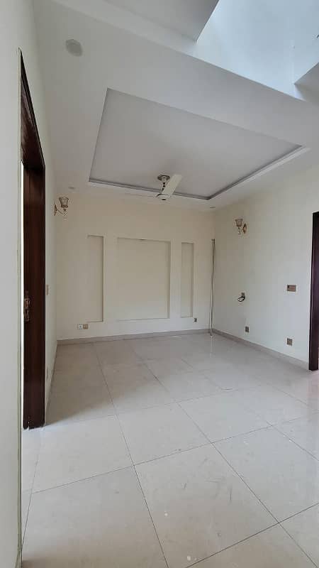 5 Marla Residential House For Rent in D Block Phase 9 Town Near Askari 11 Lahore 4