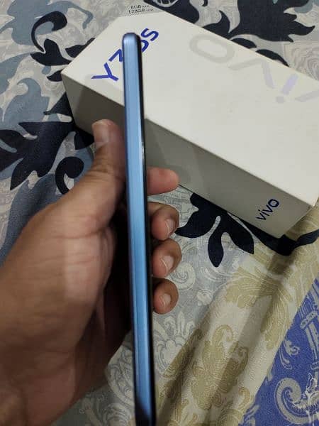 Vivo Y33s 8/128 GB full box 5