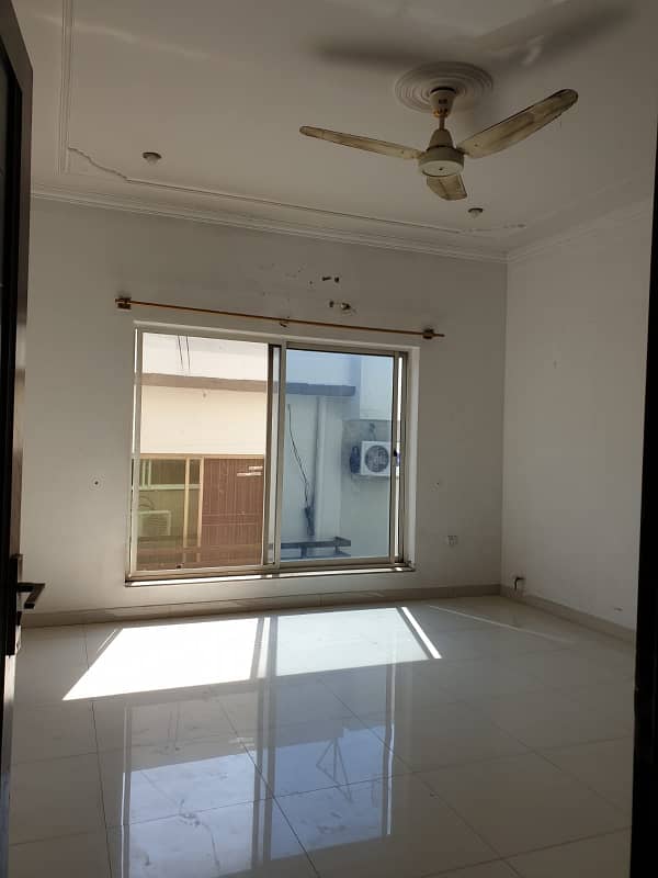 Upper Portion For Rent in Bahria Town Phase 5 4