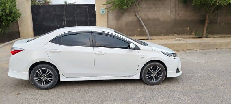 Toyota Corolla Altis 2018 B2B original car 14