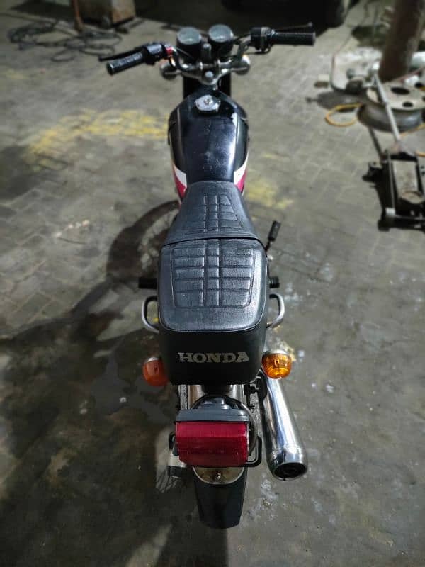 Honda CG 125 2001 3