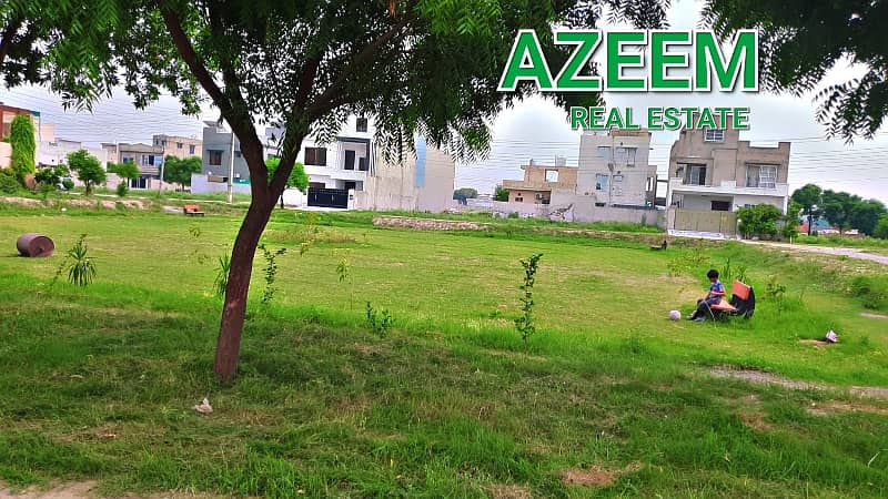 01 KANAL PLOT FOR SALE BLOCK A NEAR PARK 2