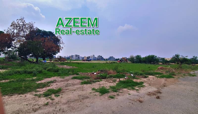 01 KANAL PLOT FOR SALE BLOCK A NEAR PARK 20