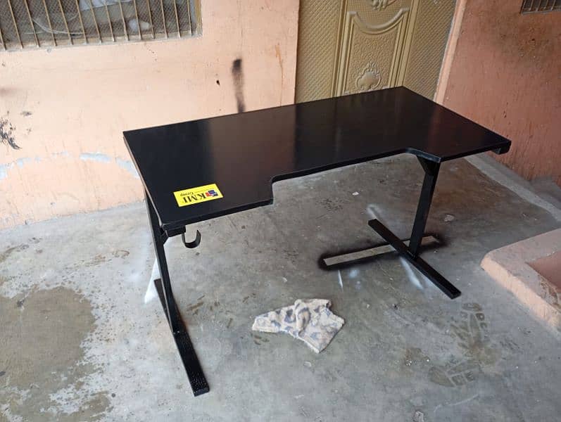 Black gaming table 2