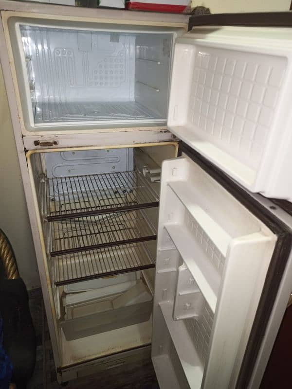 Dawlance Used Fridge 1