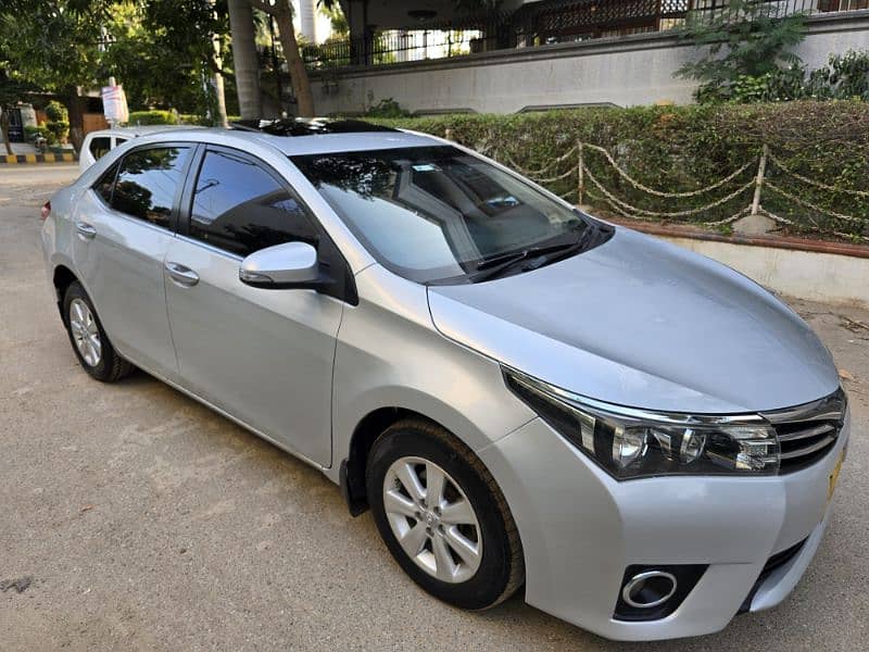 Toyota Altis Grande 2017 1