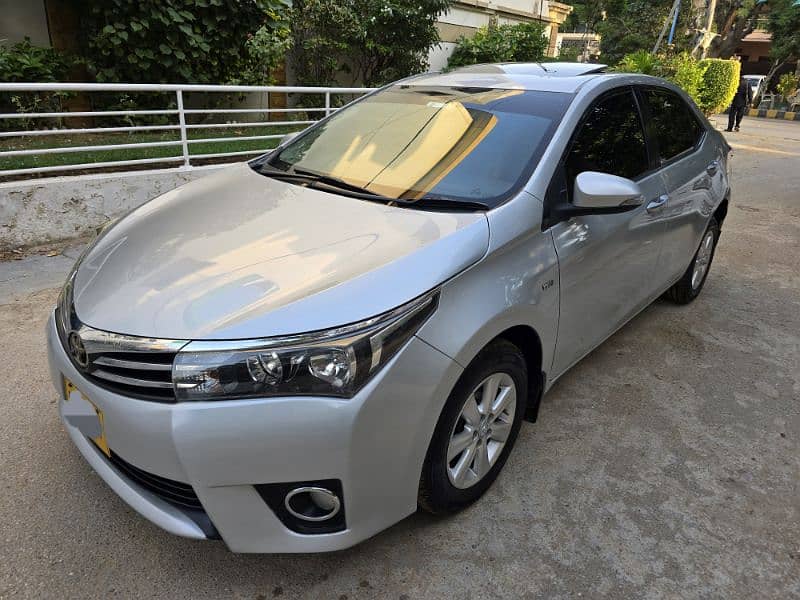 Toyota Altis Grande 2017 4