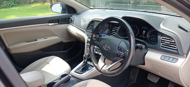 Hyundai Elantra GLS 2022 11