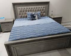 Bedroom furniture set 0